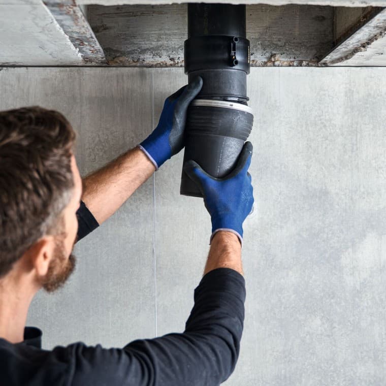 Instalimi i pjesës lidhëse Geberit Silent-db20 Offset Instalimi i pjesës lidhëse Geberit Silent-db20 Offset