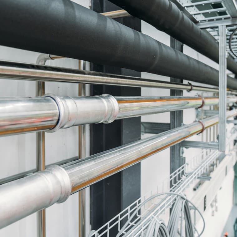 Në shumë përdorime industriale, si ajri i kompresuar, gazrat inerte dhe presioni negativ Në shumë përdorime industriale, si ajri i kompresuar, gazrat inerte dhe presioni negativ